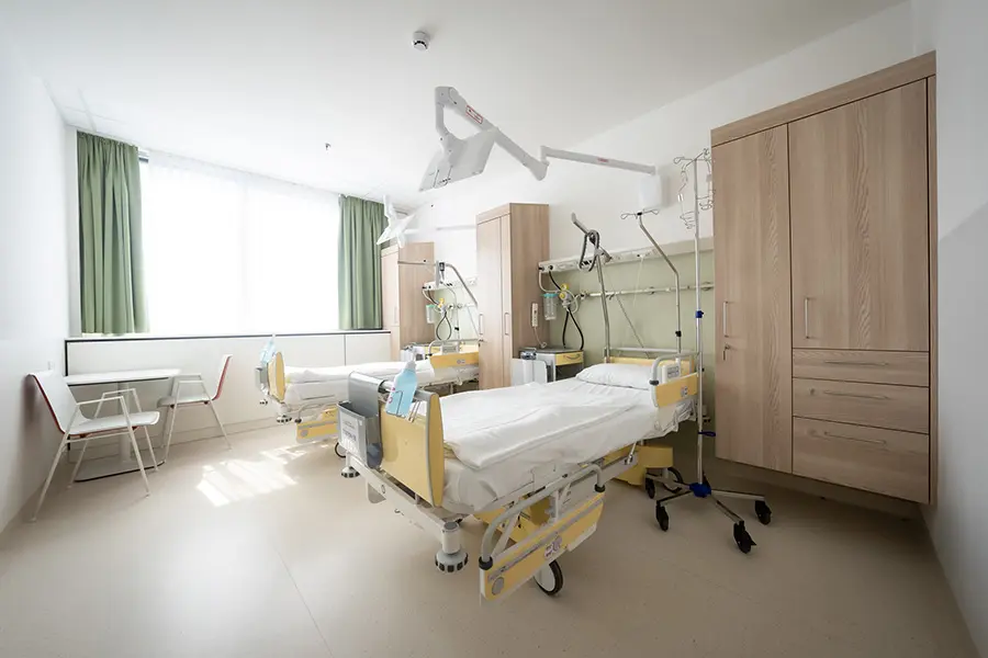 Klinik Landstraße Zimmer mit Bett